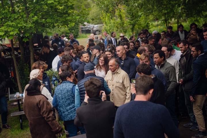 Foule de militants lors d’un week-end